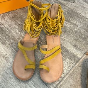 Jeffrey Campbell Shingle Sandles